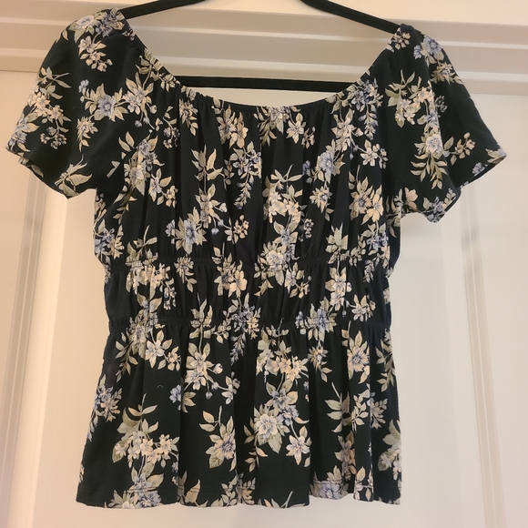 American Eagle Floral Off the Shoulder top Floral Black and Green size XS - Picture 8 of 9